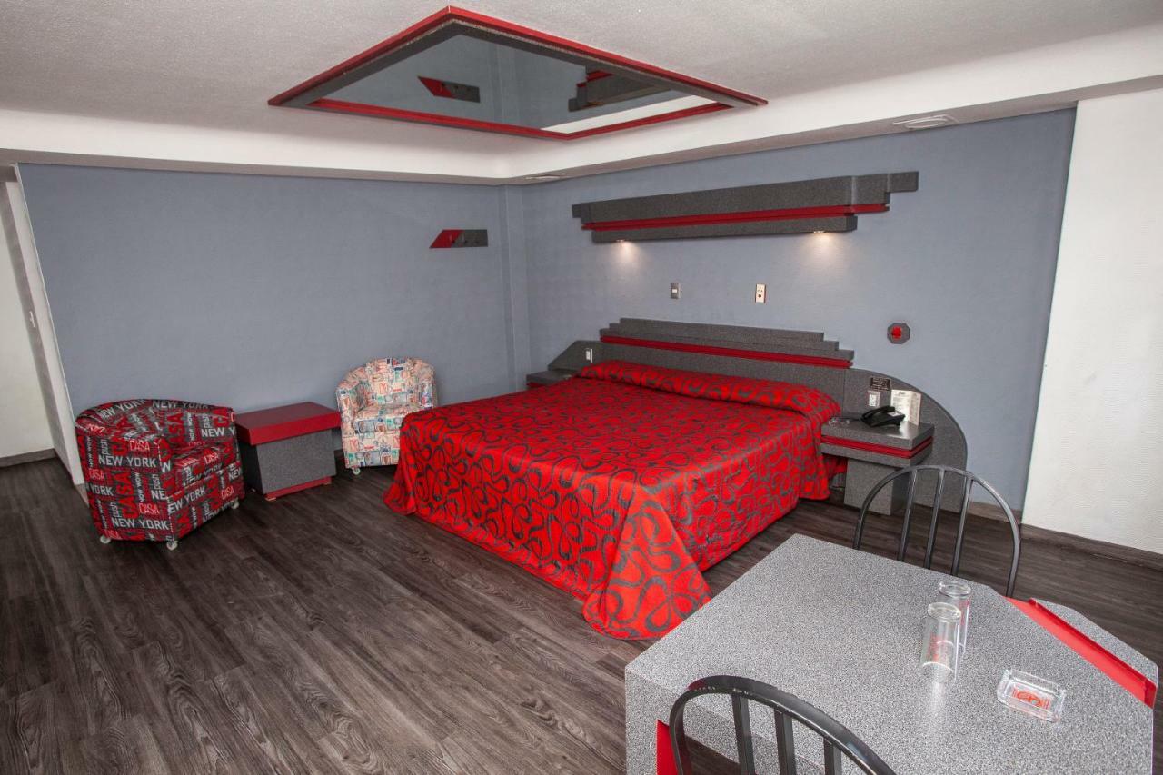 Hotel La Rosa - Solo Adultos メキシコシティ エクステリア 写真