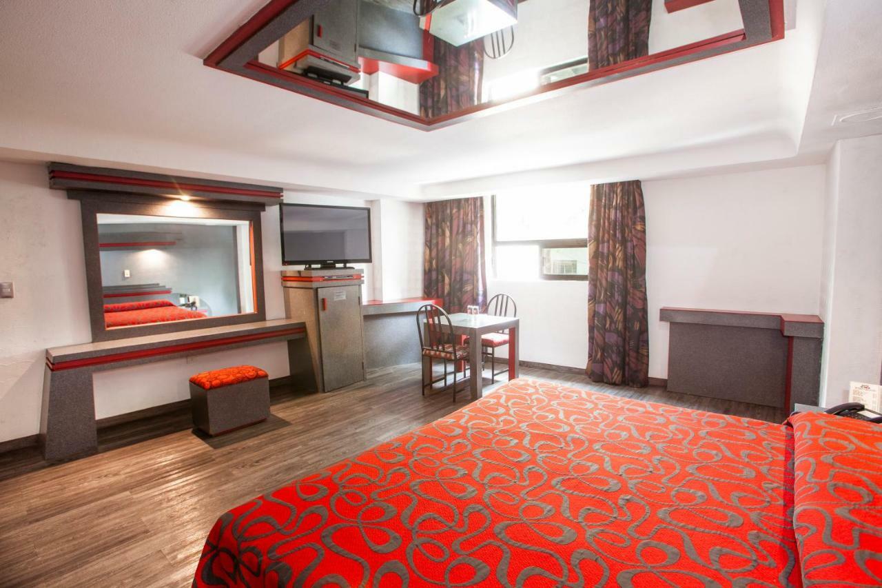 Hotel La Rosa - Solo Adultos メキシコシティ エクステリア 写真