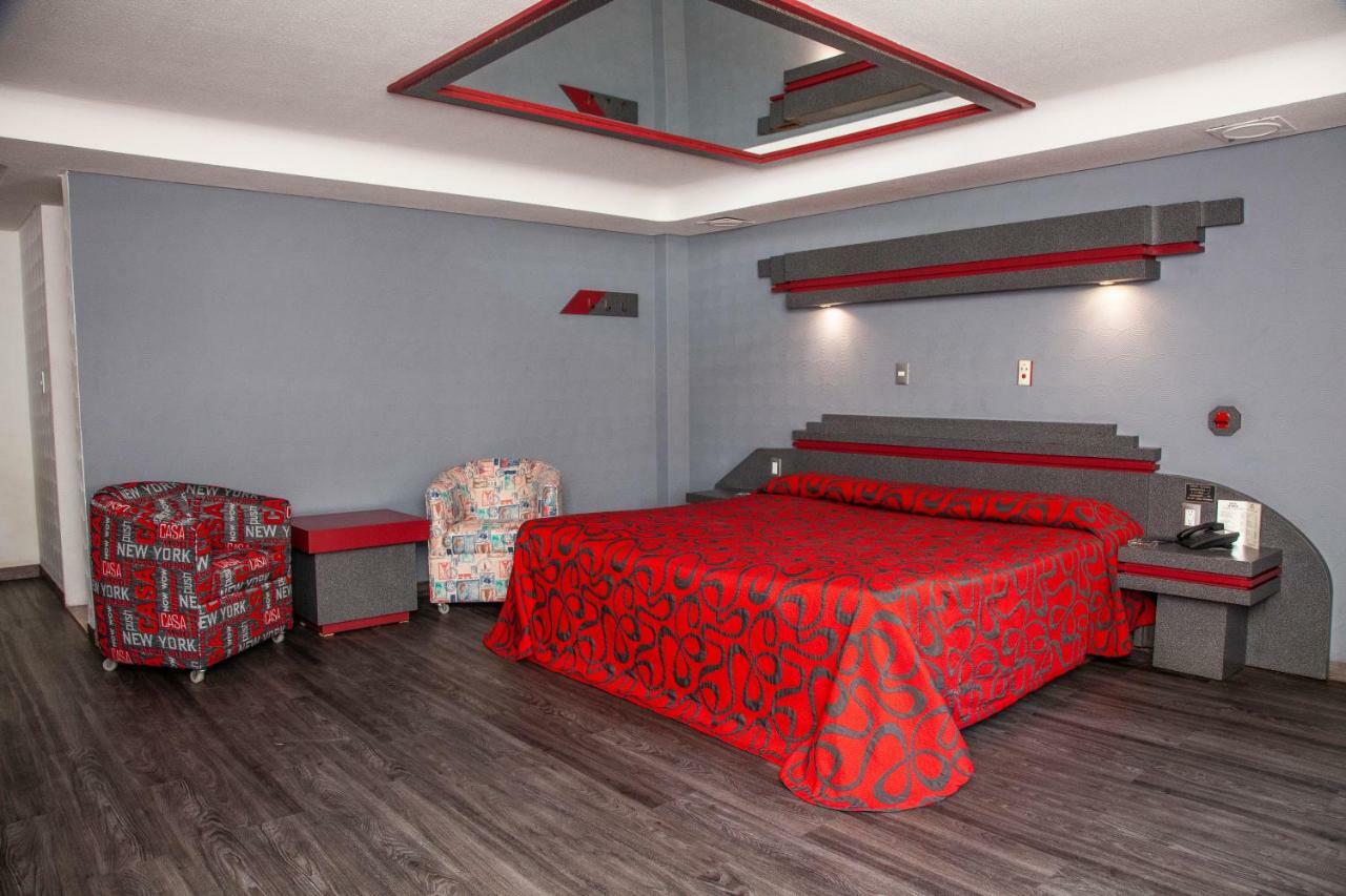 Hotel La Rosa - Solo Adultos メキシコシティ エクステリア 写真